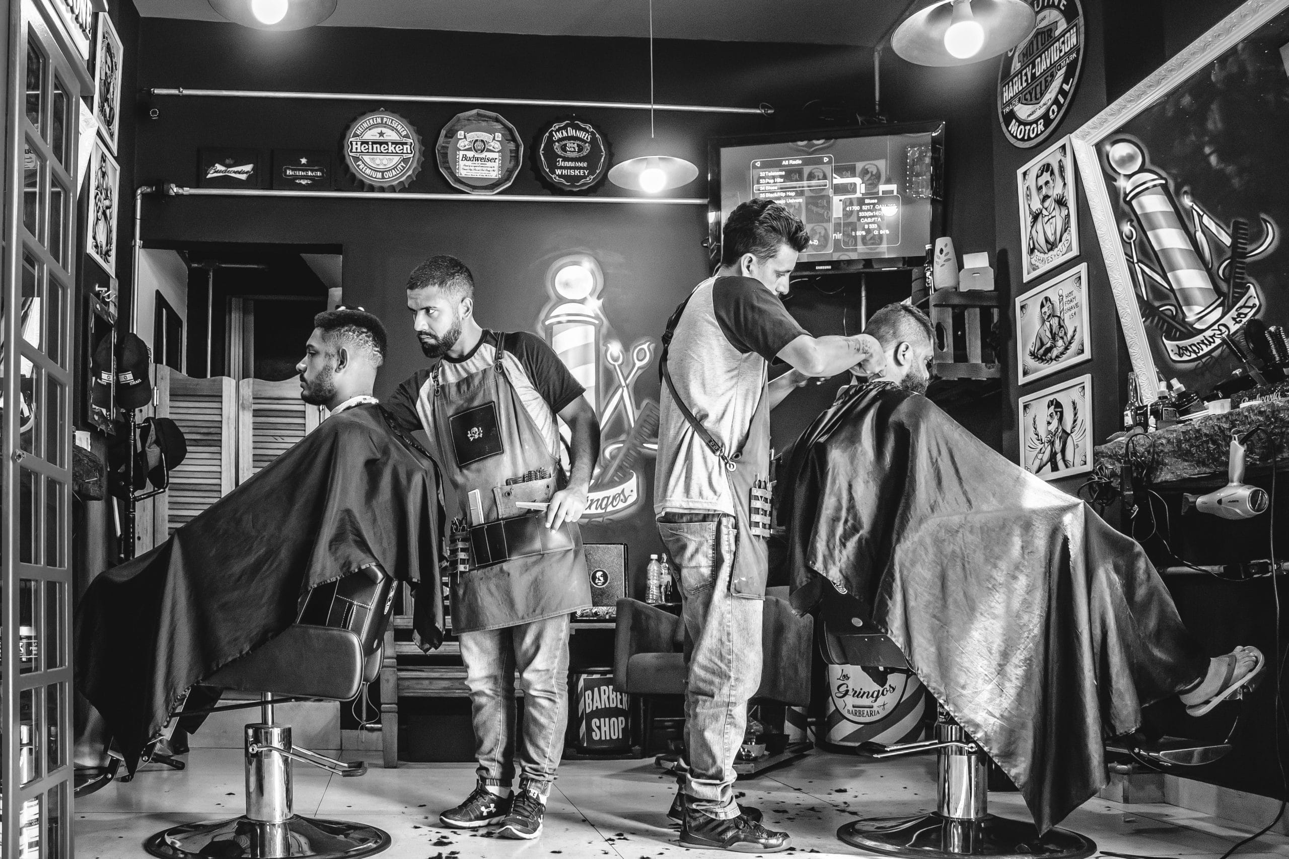 A well promoted barber shop in oman where men get their haircuts